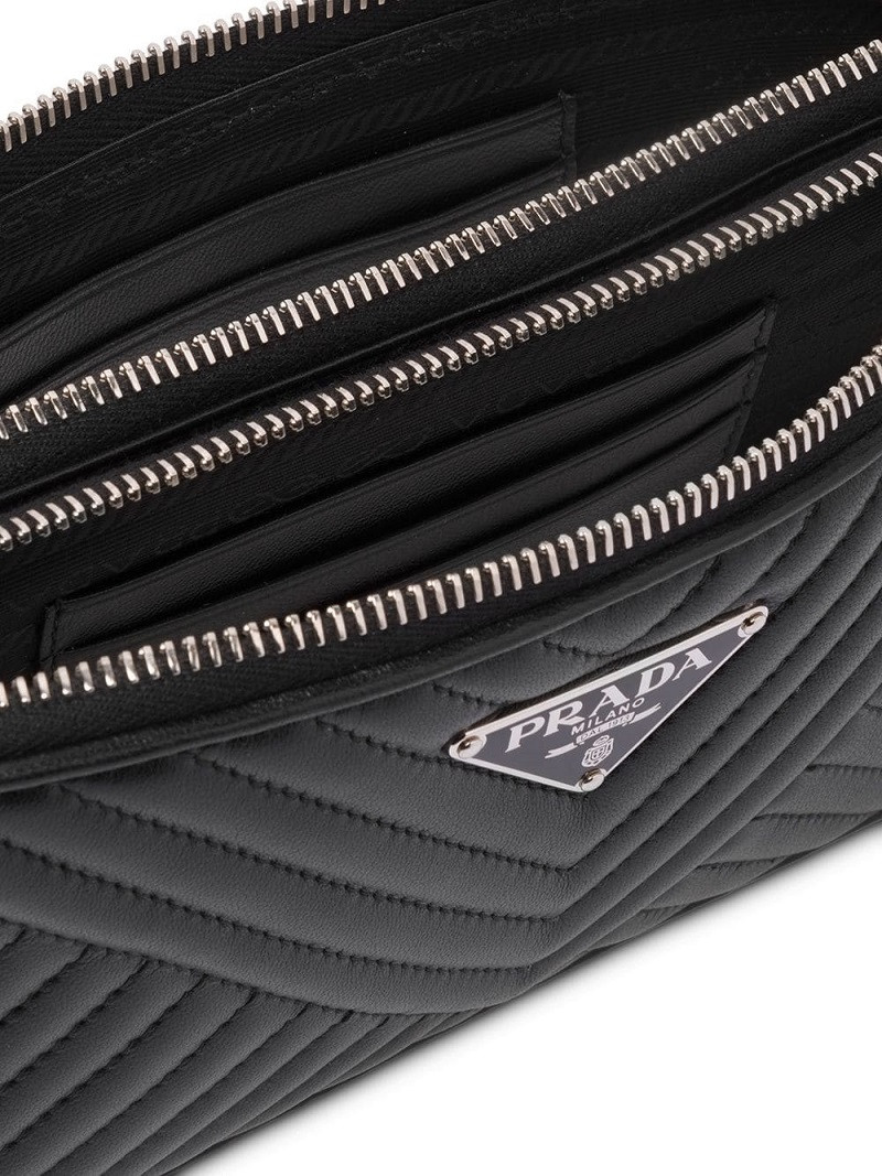 {老虎機}(正版普拉达衣服纽扣掉漆)